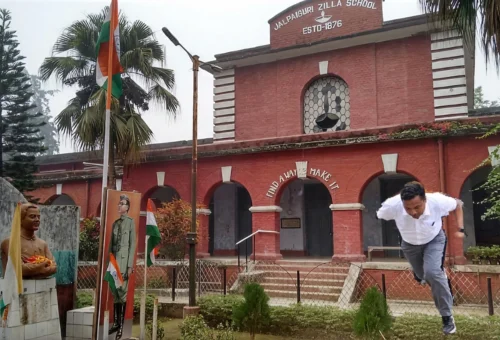 বিতর্কের পর বদলি জলপাইগুড়ি জিলা স্কুলের প্রধান শিক্ষক ধর্মচাঁদ বাড়ুই