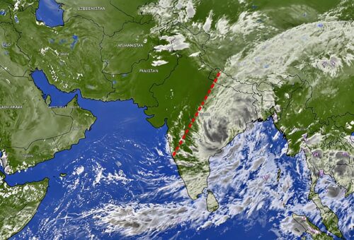 বঙ্গোপসাগরে গভীর নিম্নচাপ, একাধিক রাজ্যে ভারী বৃষ্টির সতর্কতা | আজকের আবহাওয়ার বড় আপডেট